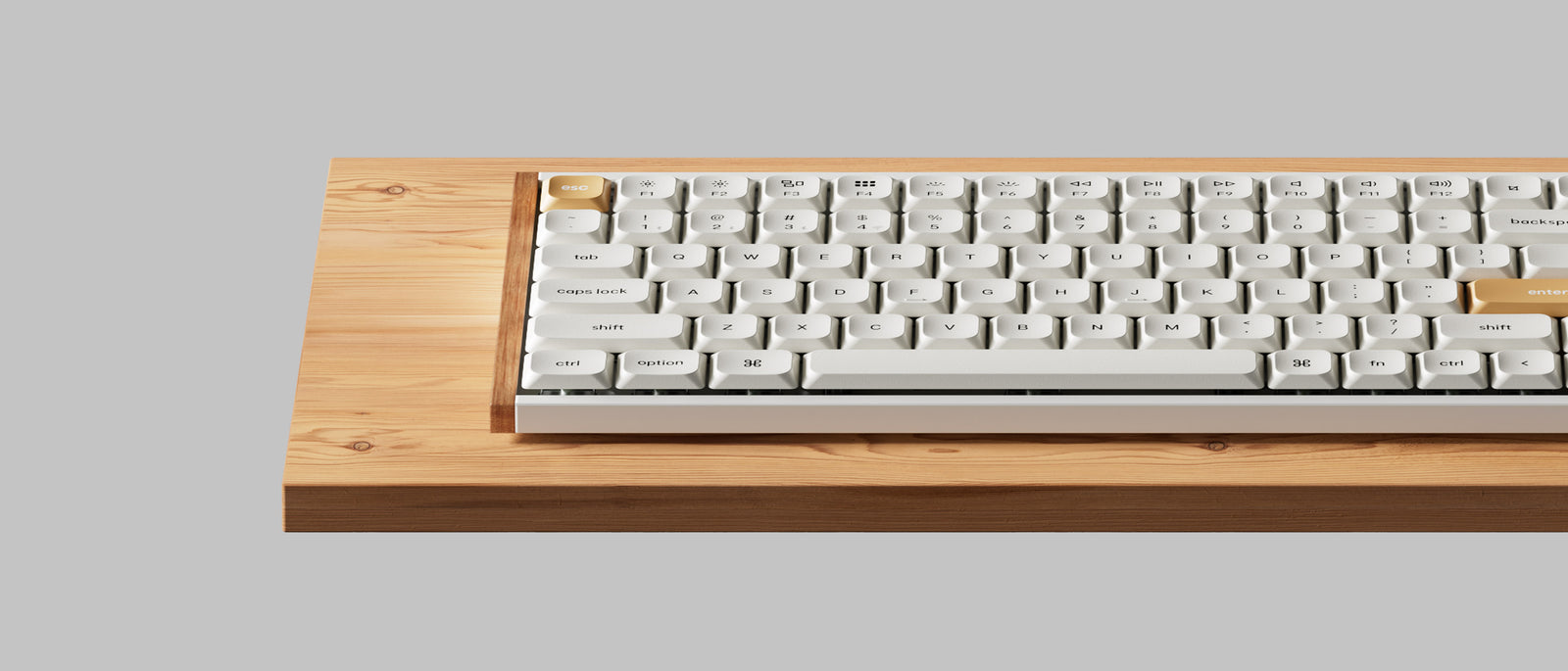 Keychron K3 HE em um setup minimalista com madeira natural